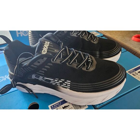 Hoka Men\'s Hoka One One Bondi 6 black Mesh. Size 9.5 New in box